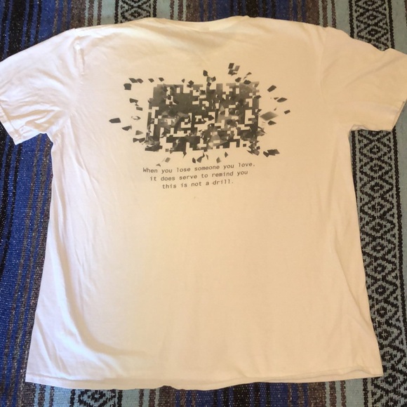 Roger Waters Pink Floyd Concert Tee Shirt - Picture 10 of 14